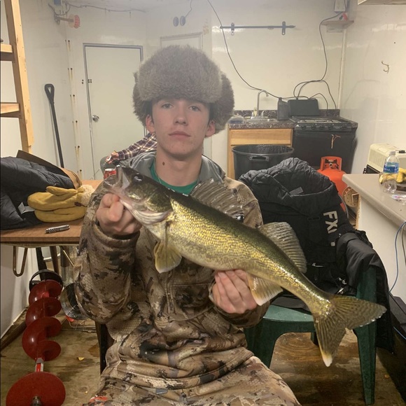 Dylan Bernotas - Poshmark Profile Picture of Dylan Bernotas (@dylanbernotas) on Poshmark