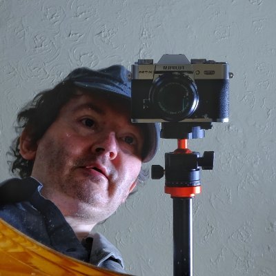 Profile Picture of Chris Hester (@chrishesteruk) on Twitter