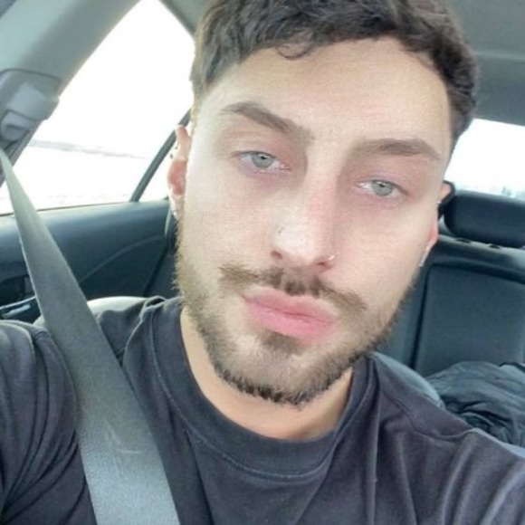 Nick Patmore - Poshmark Profile Picture of Nick Patmore (@repitoff) on Poshmark