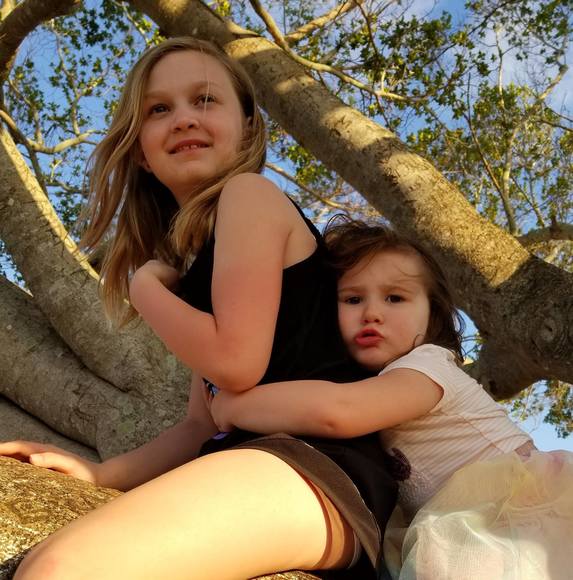 Profile Picture of Abby Scherler (@abb_s) on Poshmark