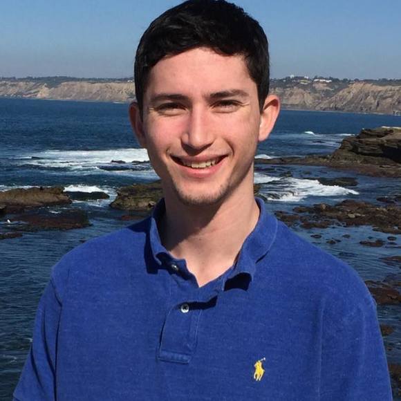 Profile Picture of Brendan Kennealy (@brendankennealy) on Poshmark