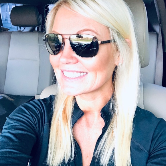 Profile Picture of Ruby Calhoun (@rubycalhoun) on Poshmark