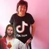 Profile Picture of Erika Báder (@@erikabadder) on Tiktok