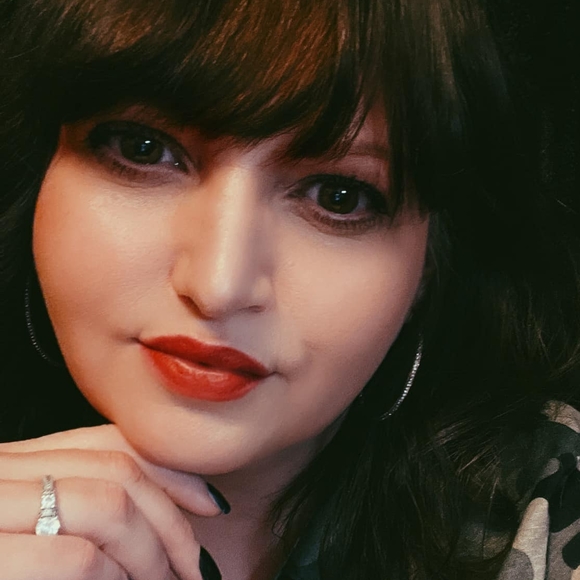 Profile Picture of Chris Eich (@chrismeich) on Poshmark