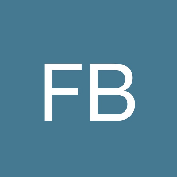Profile Picture of Francesca Bascha (@woodywenxia8490) on Poshmark