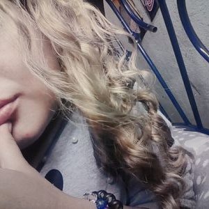 Profile Picture of Vianey Maldonado (@VianeyMaldona15) on Twitter