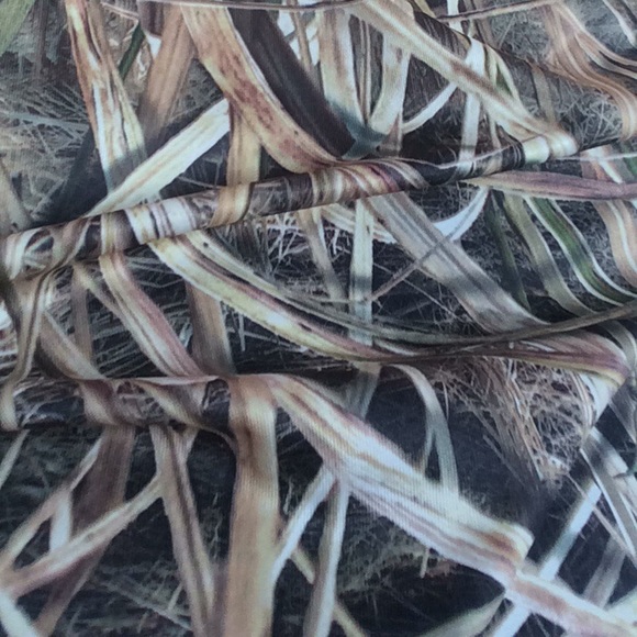 Profile Picture of Cesar Barron (@cab141) on Poshmark