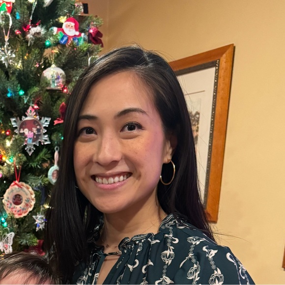 Profile Picture of Samantha Griseto (@sammykosi) on Poshmark