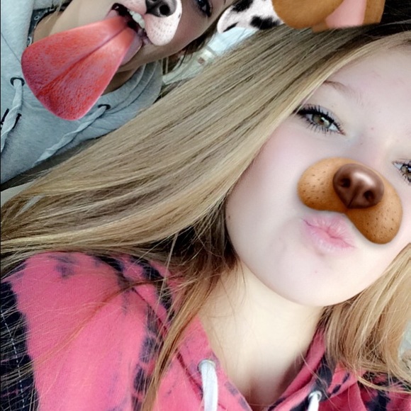 Profile Picture of Celiese Mcneal (@celiese23) on Poshmark