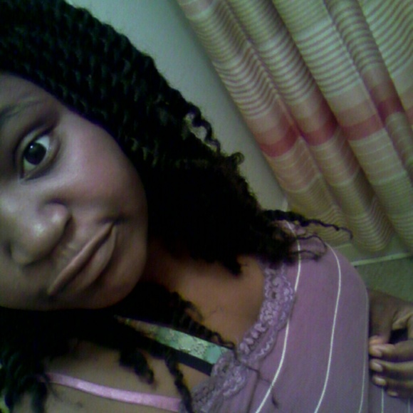 Nali Drawsand - Poshmark Profile Picture of Nali Drawsand (@nalidrawsand) on Poshmark