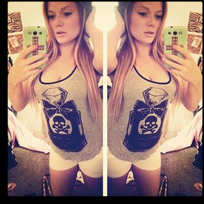 Profile Picture of Alecia (@alecia_cook) on Twitter