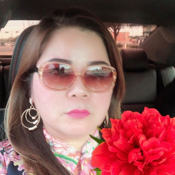 Profile Picture of Tam Vuong (@tamvuong) on Poshmark