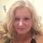 Profile Picture of Lorraine Crystaltips McCormack (@baba_to_4) on Instagram