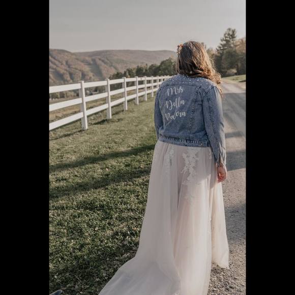 Profile Picture of Kayla Zadrozny (@kaylazadrozny) on Poshmark