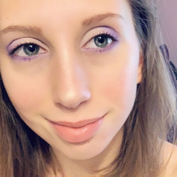 Profile Picture of Alex Walton (@ajpww20) on Poshmark