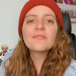Profile Picture of Beth (@lorypickles) on Instagram