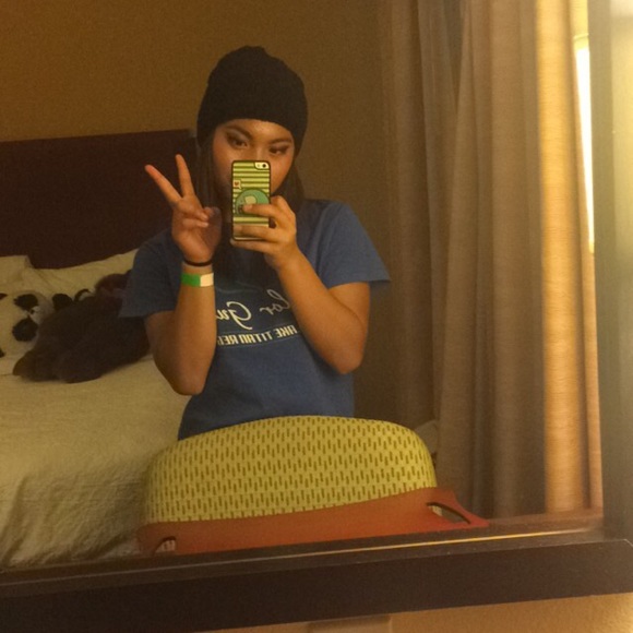 Profile Picture of Kyla Fredeluces (@lmao_kyla) on Poshmark