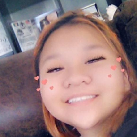Profile Picture of Danielle Espiritu (@cjp271) on Poshmark