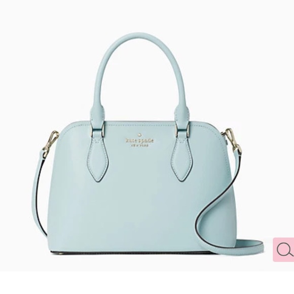 Profile Picture of Emilia Kamis (@emilia_kamis) on Poshmark