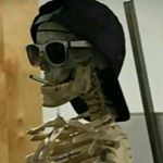 Profile Picture of benjamin and guessepe (@3.14827294749372937492938) on Instagram