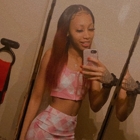 Profile Picture of Ana Gibbs (@patrianagibbs93) on Poshmark