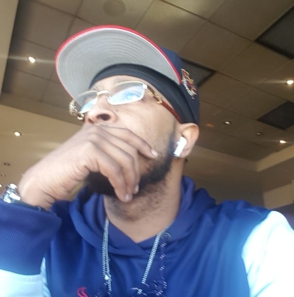Profile Picture of Carlton Jackson (@cjackson2386) on Poshmark