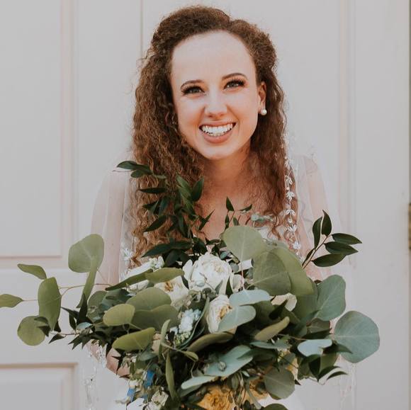 Profile Picture of Haley Raymond (@haleyjray) on Poshmark