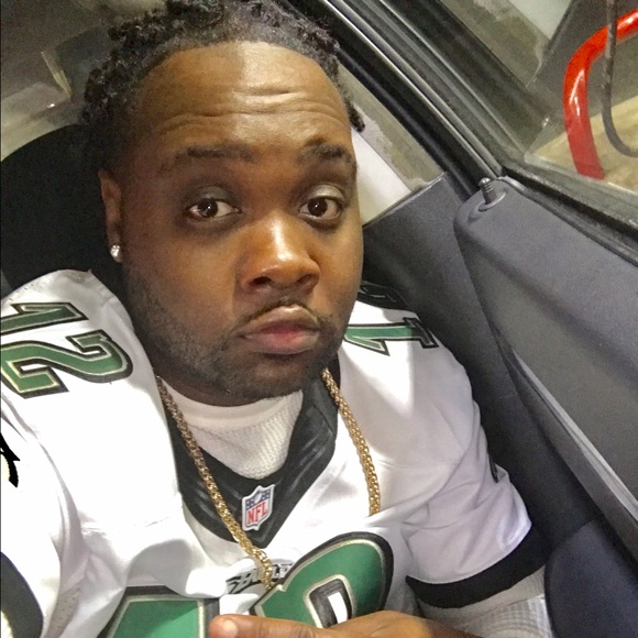 Charles Poma - Poshmark Profile Picture of Charles Poma (@tremelp33) on Poshmark