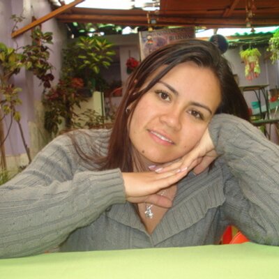 Profile Picture of Adriana Riveros (@adrianariveros) on Twitter