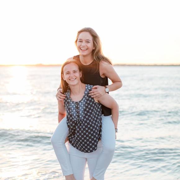 Profile Picture of Megan Moscony (@meganmosc) on Poshmark