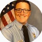 Profile Picture of Donald Steve (@ArmsteadCarlita) on Twitter