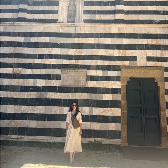 Profile Picture of Grace Barickman (@gracelael) on Poshmark