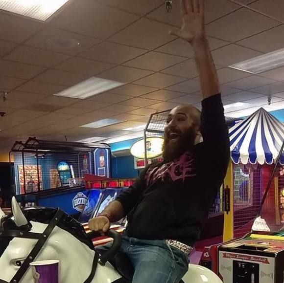 Profile Picture of Bobby Beasley (@bobbybeasley332) on Poshmark