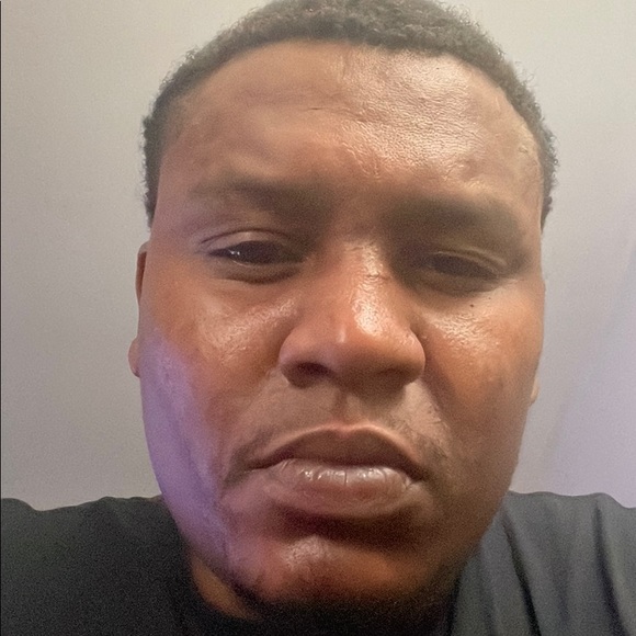 Profile Picture of Joshua. Beasley (@joshuabeasley86) on Poshmark