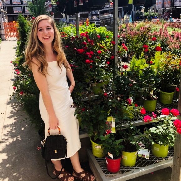 Profile Picture of Madison Largey (@madisonlargey) on Poshmark