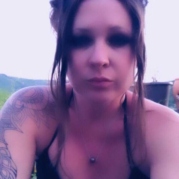 Profile Picture of Carey Ohnemus (@ohnemuscarey) on Poshmark