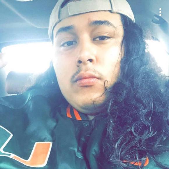 Profile Picture of Lorenzo Mitchell (@moneymakingmich) on Poshmark