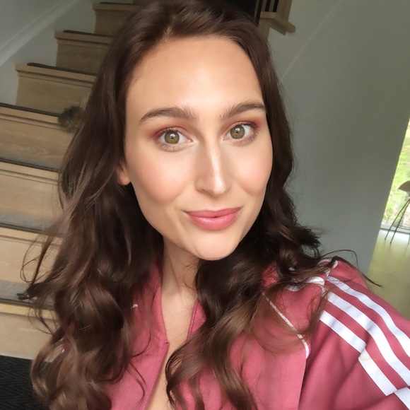 Profile Picture of Ali Konzuk (@alifish101) on Poshmark