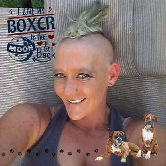 Profile Picture of Nichole Boehning (@nboehning) on Poshmark
