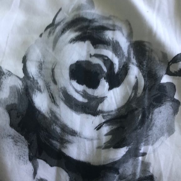 Profile Picture of Harlow Mavis (@harlowmavis) on Poshmark