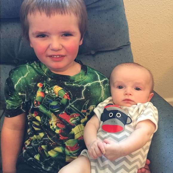 Profile Picture of April Huckstep (@huckstep1) on Poshmark