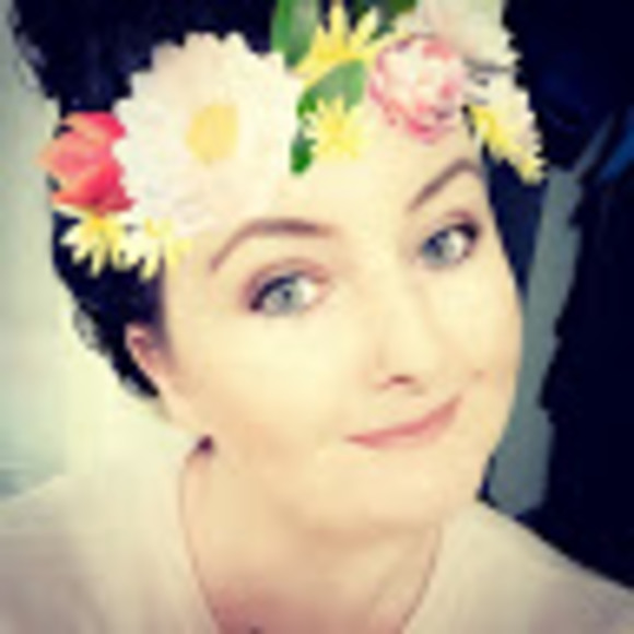 Profile Picture of Emily Brooks-reid (@emilyjayne092) on Poshmark