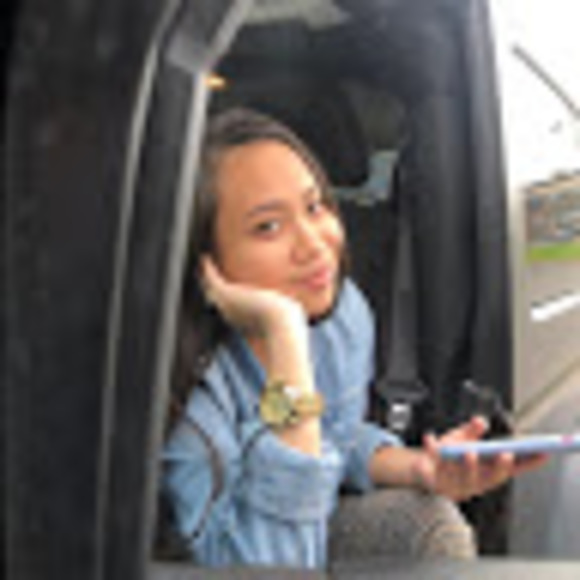 Profile Picture of Kay maureen Tapere (@kaymaureenxx) on Poshmark