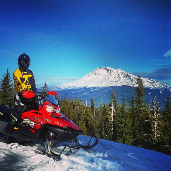 Profile Picture of Travis Danowski (@travisdanowski) on Poshmark