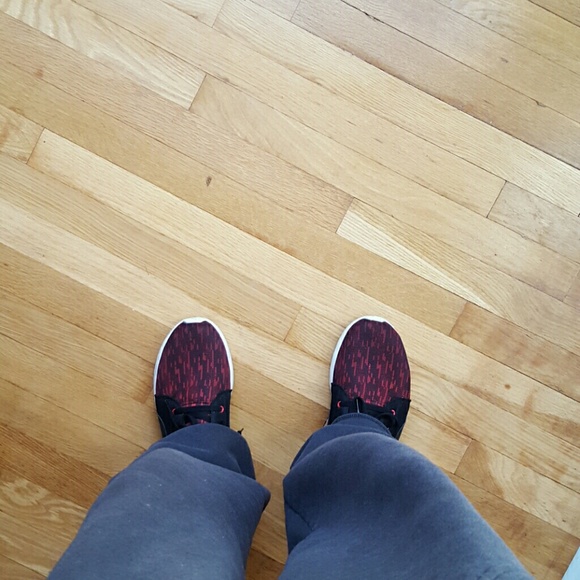 Profile Picture of Mark Aaron (@markaaron) on Poshmark