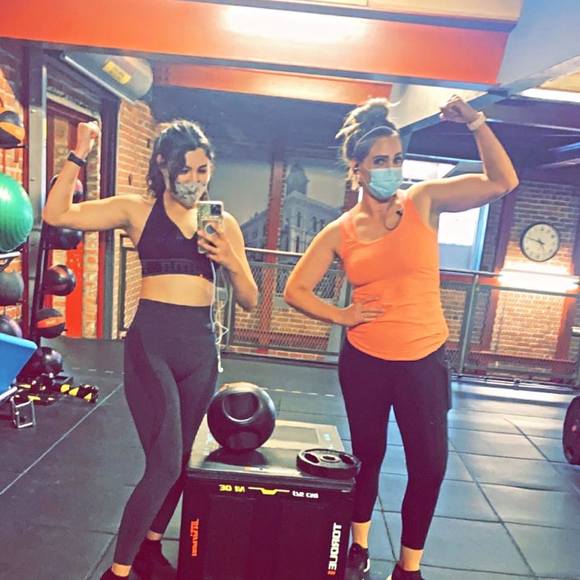 Profile Picture of Adaena Ramirez (@adaenapatino) on Poshmark