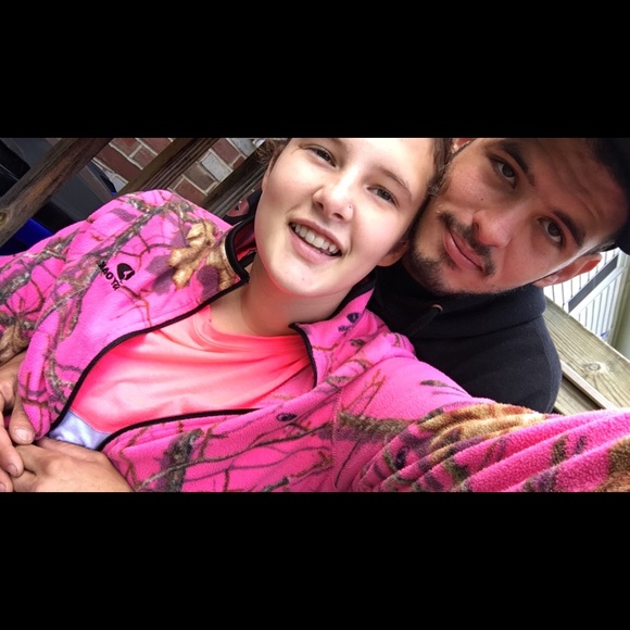 Profile Picture of Rachael Parsons (@rachaelboo97) on Poshmark