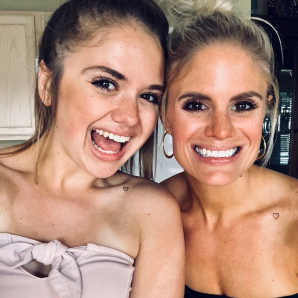 Profile Picture of Mary blake Brock (@maryblakebrock1) on Poshmark