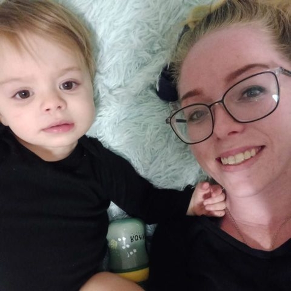 Profile Picture of Amber Quinn (@amberquinn967) on Poshmark