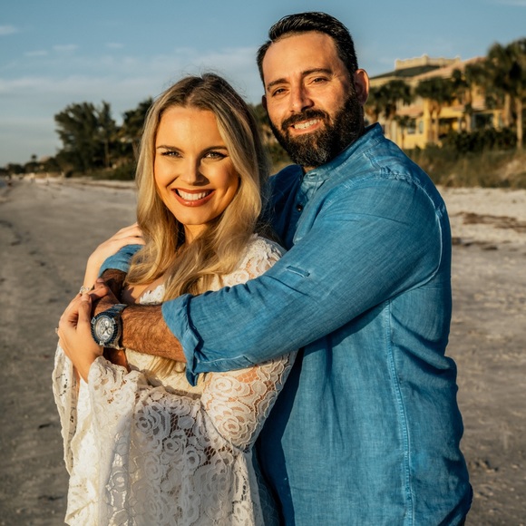 Profile Picture of Erica Lorenz (@eklorenz90) on Poshmark